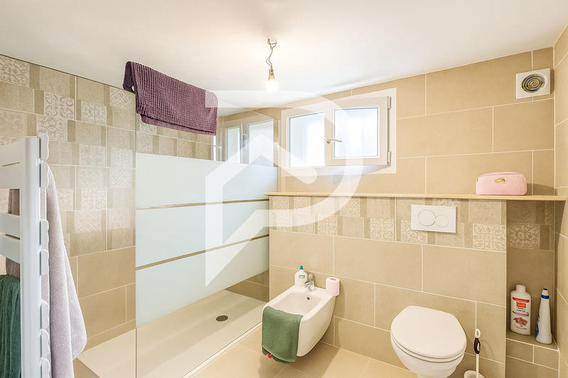 Maison - 147 m² - 4 pièces