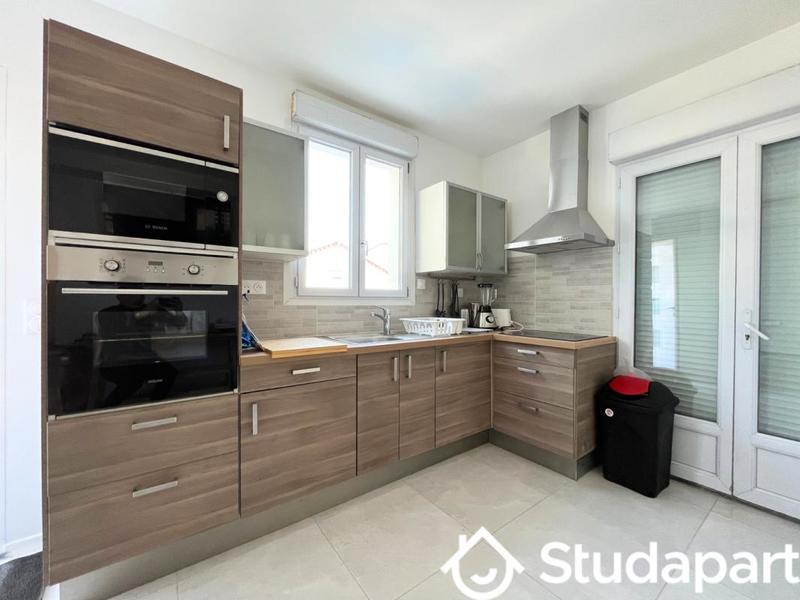 Chambre - 9 m² - 1 pièce