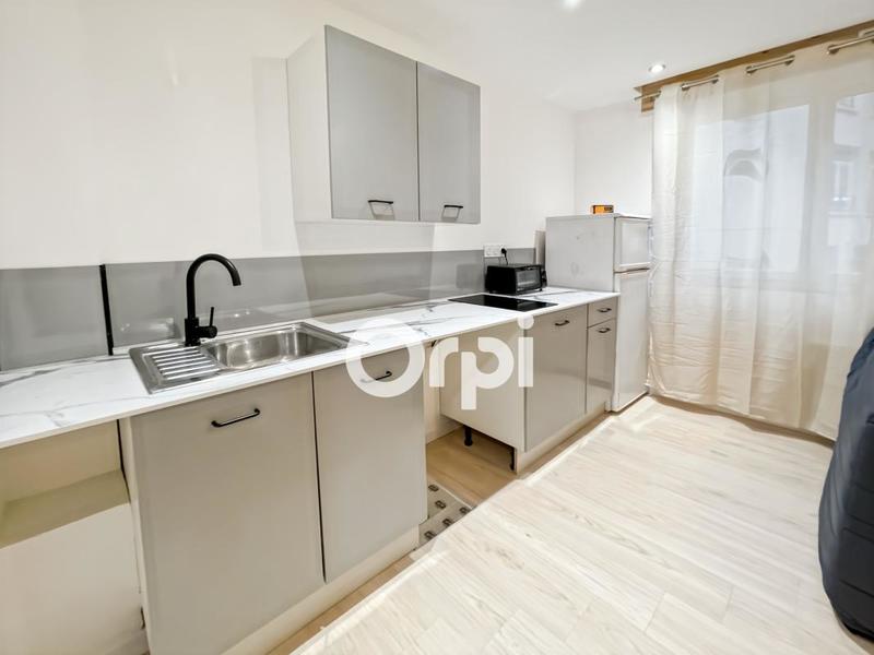 Studio - 16 m² - 1 pièce