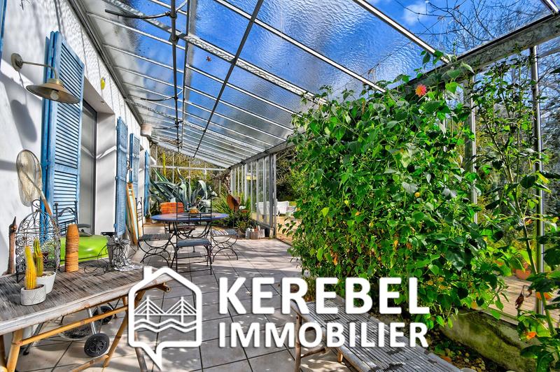 Maison - 180 m² - 7 pièces