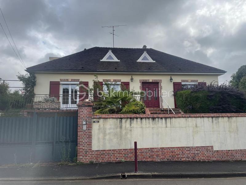 Maison traditionnelle - 169 m² - 7 pièces