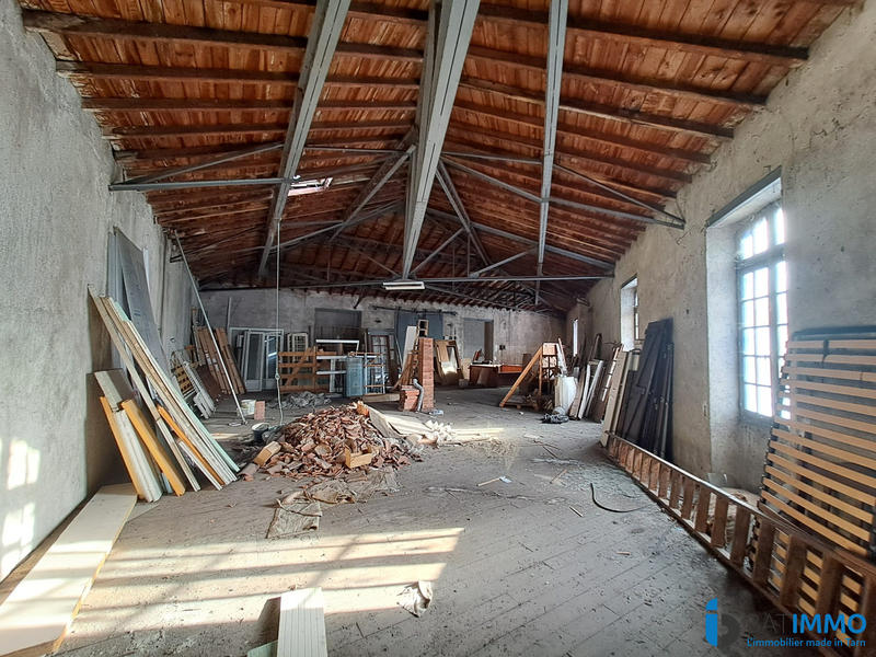 Local d'activités - 1 800 m²