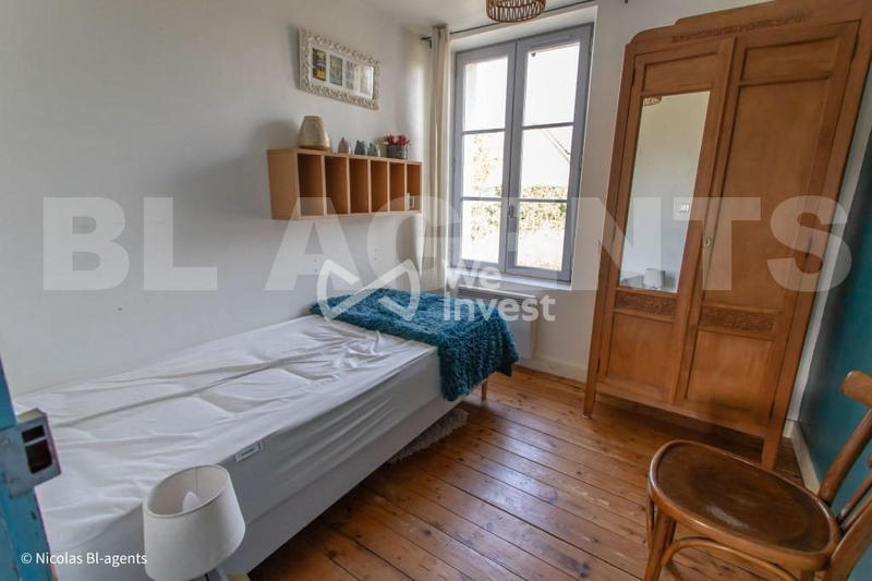 Maison - 186 m² - 7 pièces