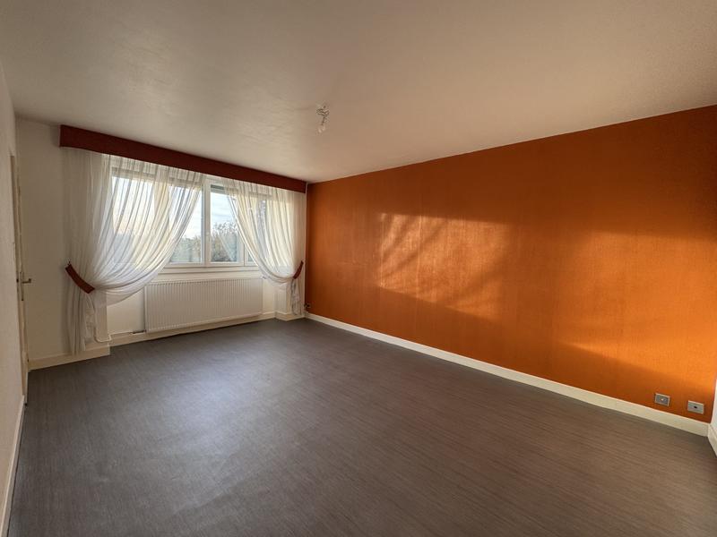 Maison - 166 m² - 8 pièces