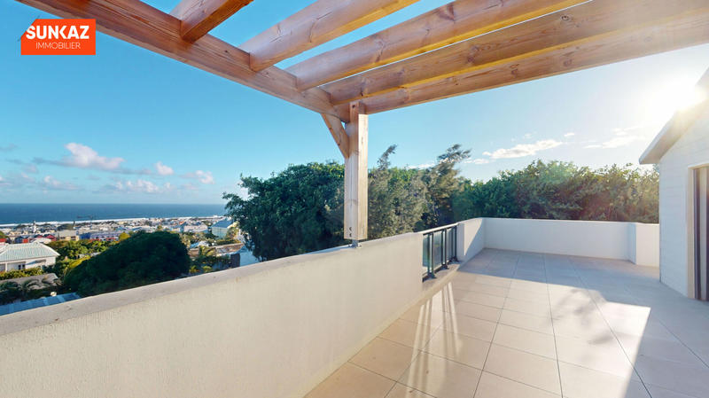 Appartement - 99 m² - 4 pièces