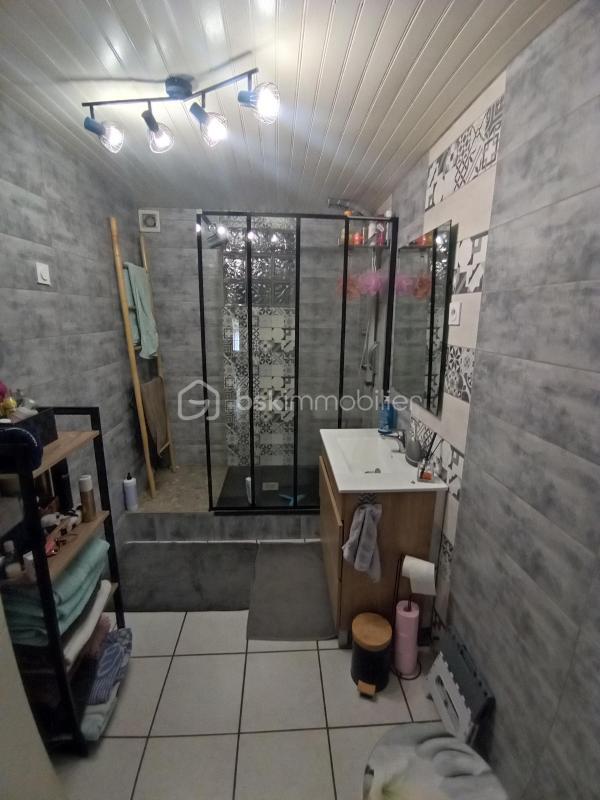 Maison - 230 m² - 6 pièces