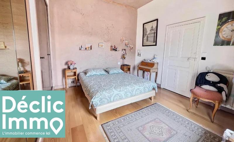 Maison - 211 m² - 6 pièces