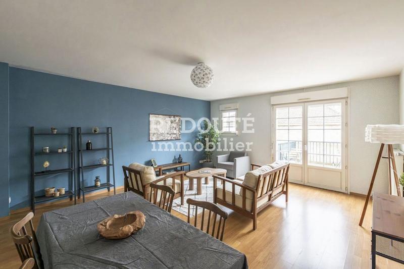 Appartement - 129 m² - 6 pièces