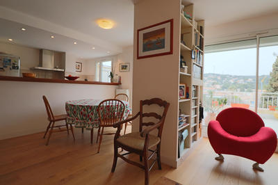 Appartement - 111 m² - 5 pièces