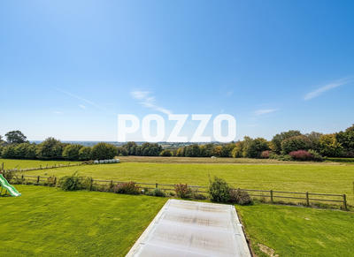 Maison - 217 m² - 6 pièces