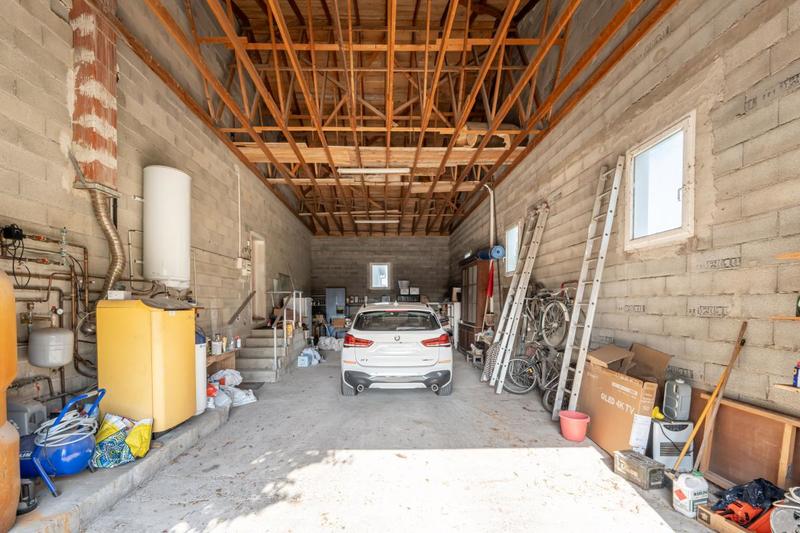 Maison - 214 m² - 5 pièces