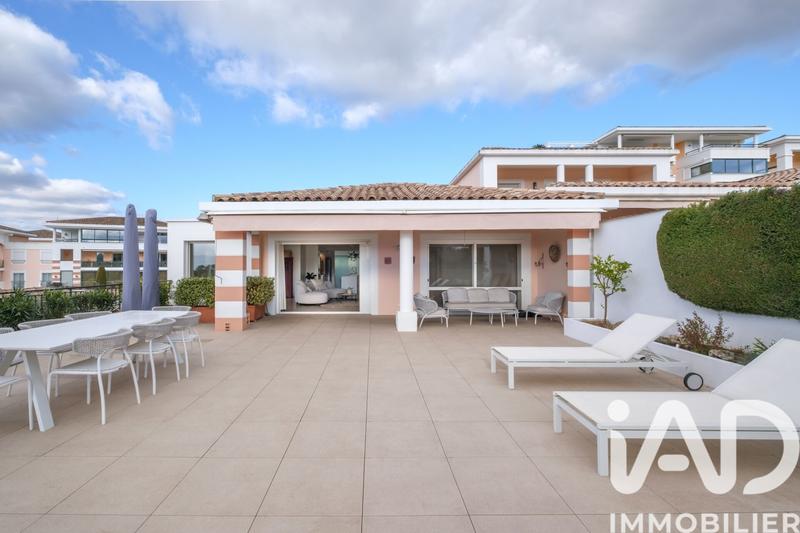 Maison - 161 m² - 5 pièces