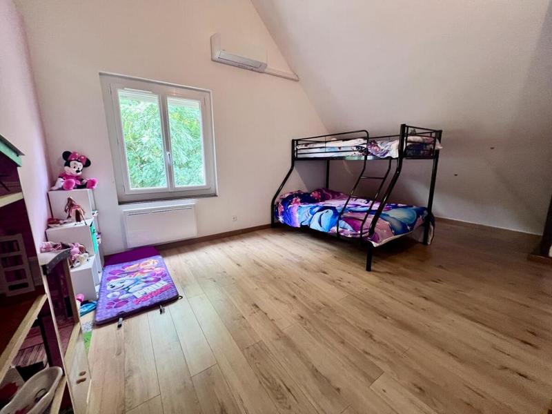 Pavillon - 214 m² - 7 pièces