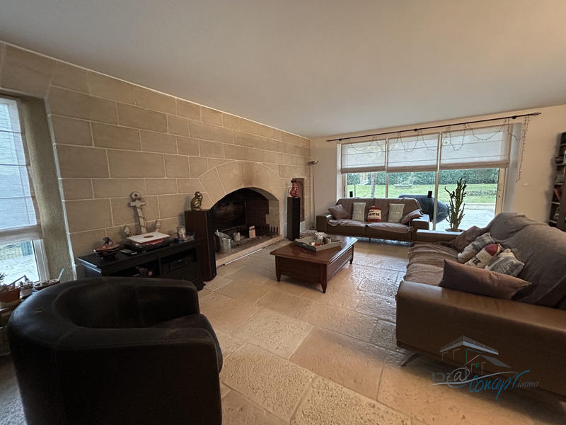 Villa - 264 m² - 8 pièces