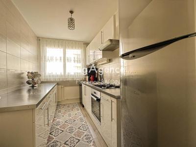 Appartement - 86 m² - 5 pièces