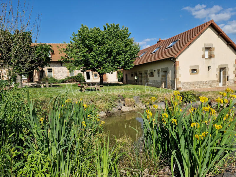 Maison - 627 m² - 21 pièces