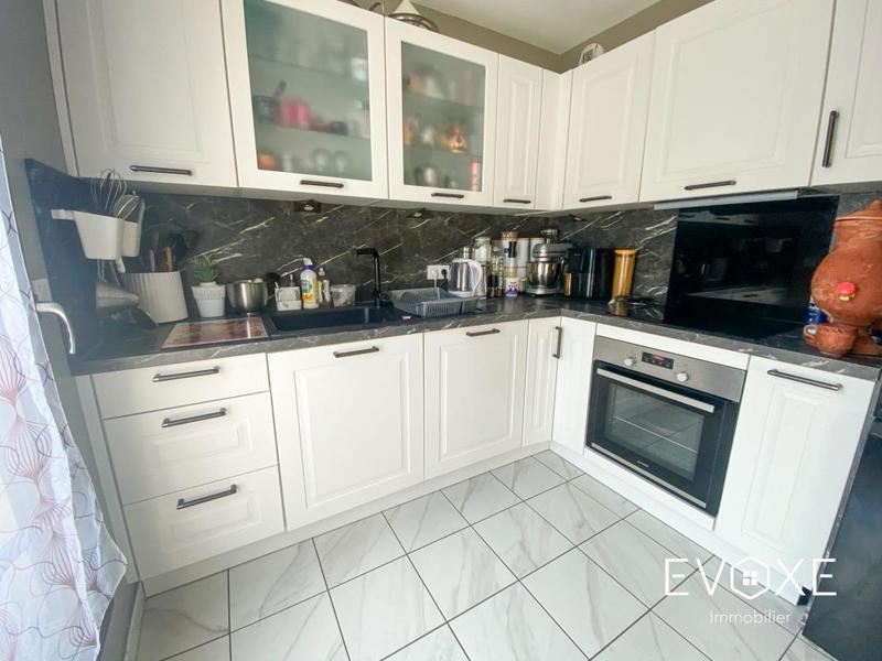 Appartement - 81 m² - 4 pièces