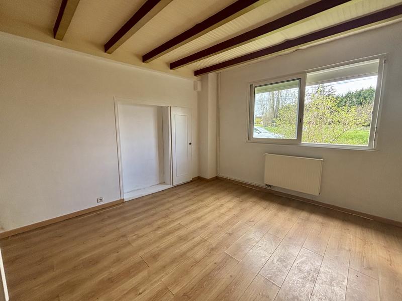 Maison traditionnelle - 151 m² - 4 pièces