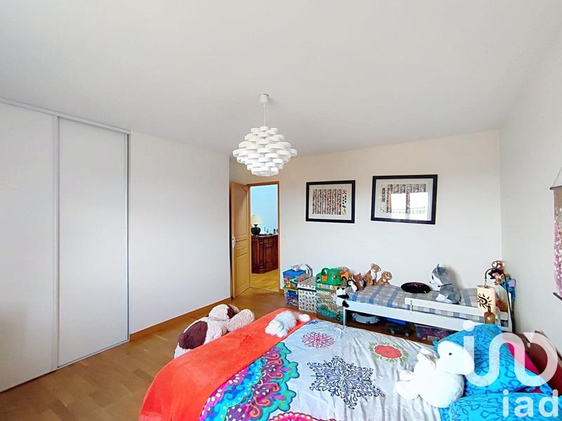 Maison - 220 m² - 6 pièces