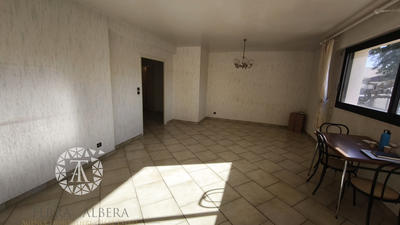 Appartement - 79 m² - 3 pièces