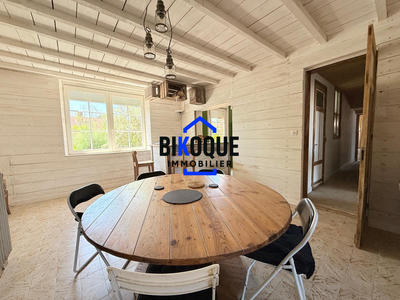 Appartement - 94 m² - 4 pièces