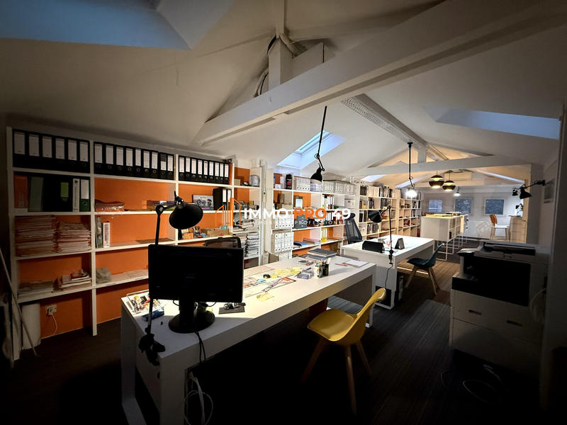 Local commercial - 152 m²