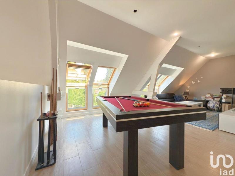 Maison - 304 m² - 5 pièces