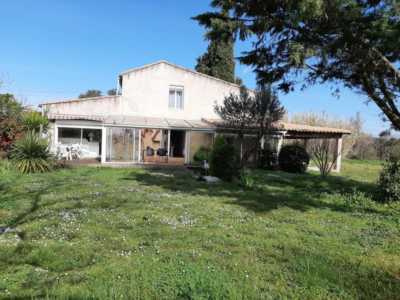 Propriété - 680 m² - 17 pièces