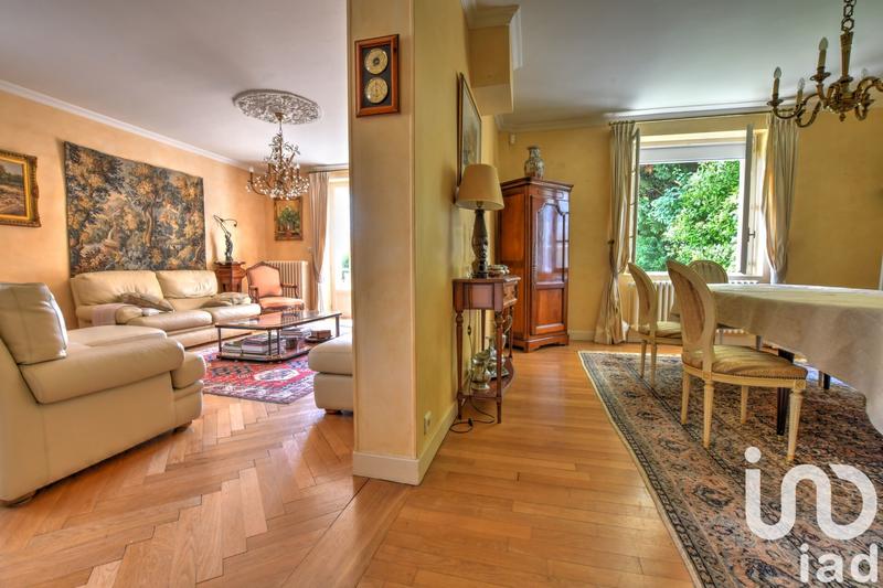 Maison de ville - 277 m² - 10 pièces