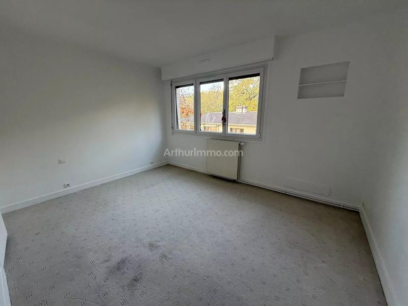 Appartement - 82 m² - 3 pièces