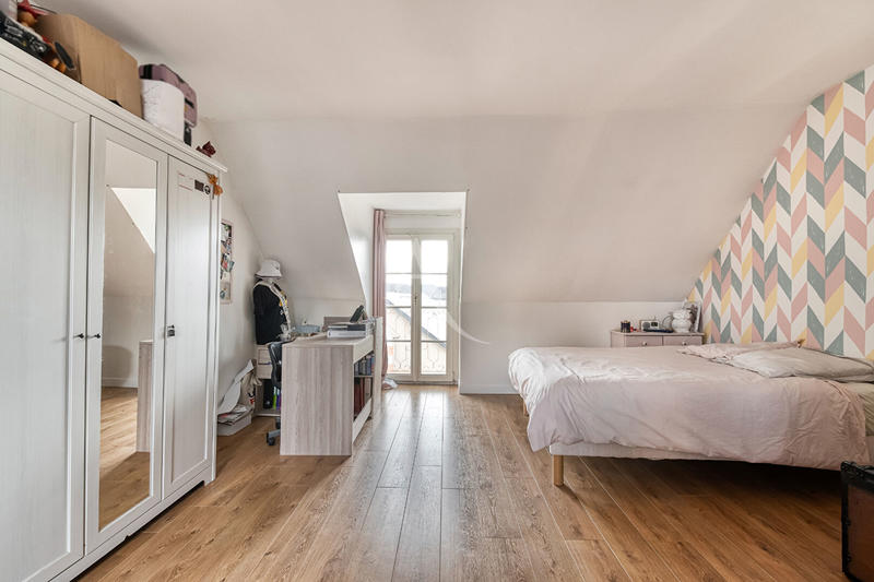 Maison - 147 m² - 6 pièces