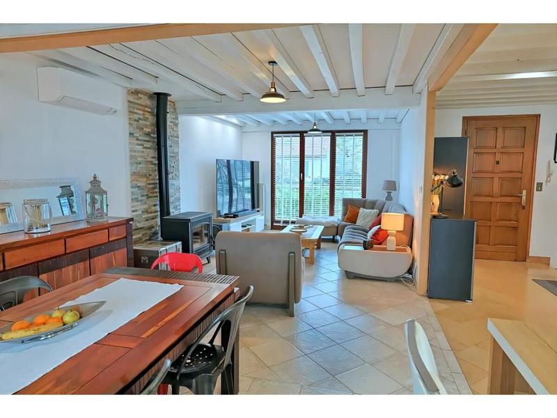 Maison - 152 m² - 8 pièces