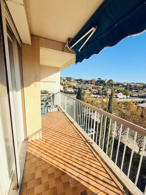 Appartement - 76 m² - 4 pièces