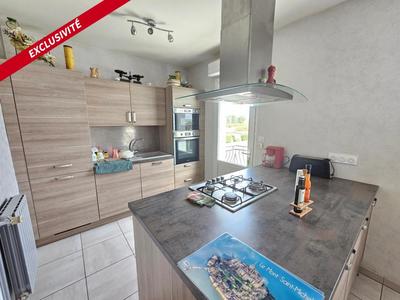 Maison - 180 m² - 8 pièces