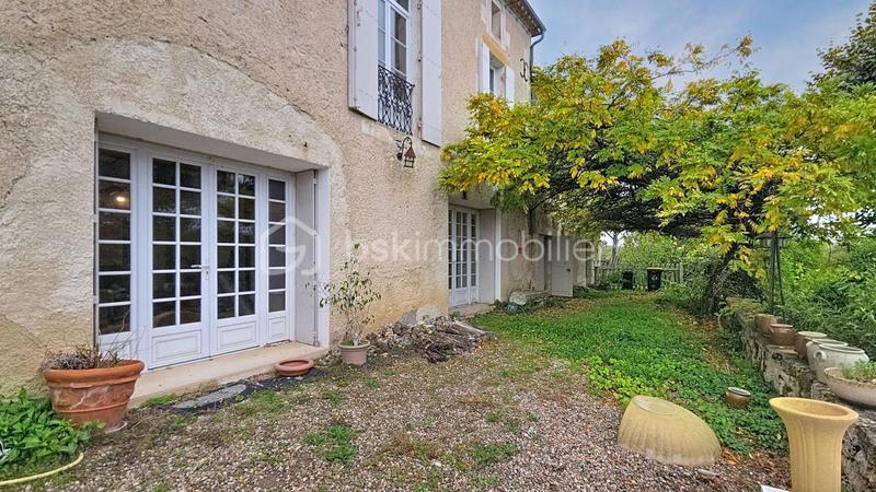 Maison ancienne - 143 m² - 6 pièces