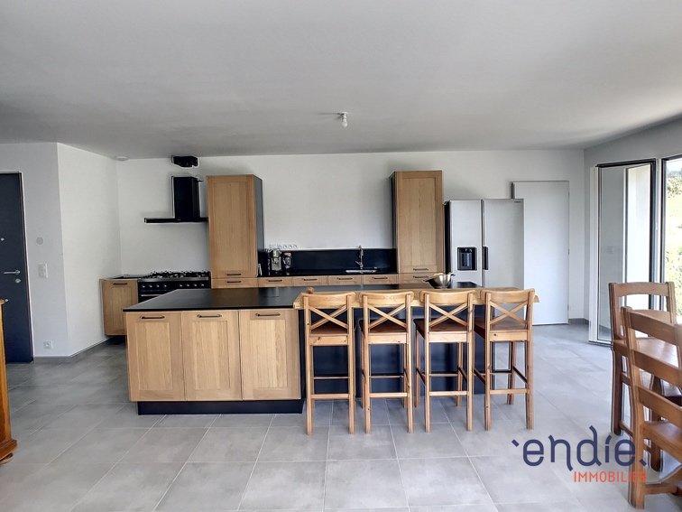 Maison contemporaine - 91 m² - 5 pièces