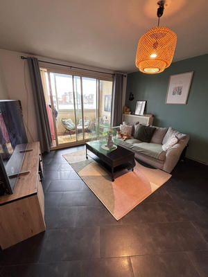 Appartement - 80 m² - 5 pièces