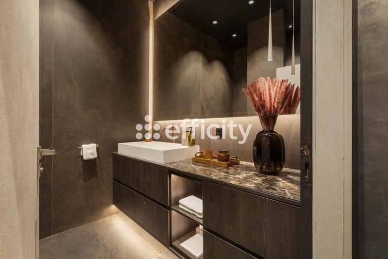 Appartement - 102 m² - 5 pièces