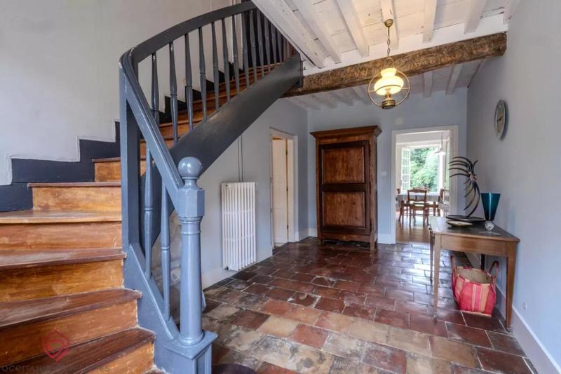 Propriété - 520 m² - 13 pièces