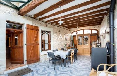 Maison - 180 m² - 5 pièces