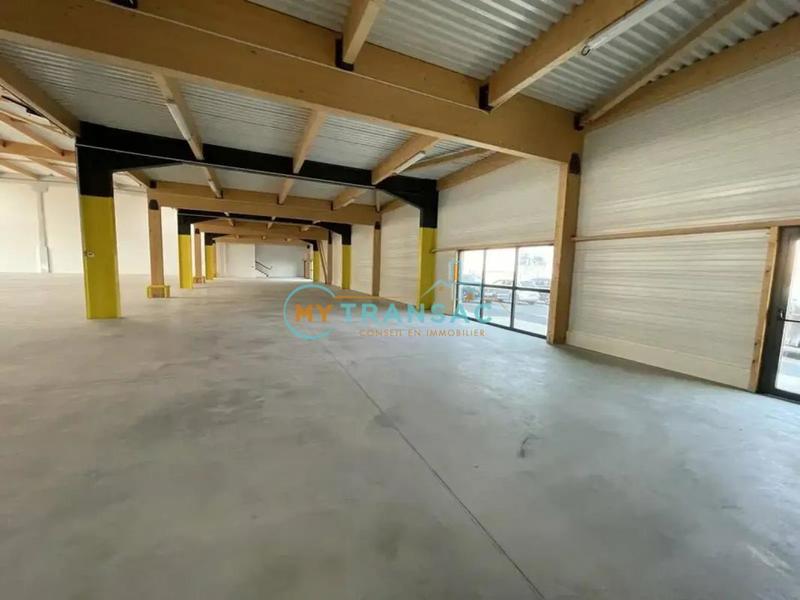 Local d'activités - 2 314 m²