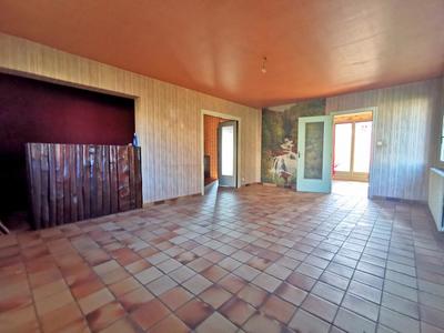 Maison - 102 m² - 4 pièces