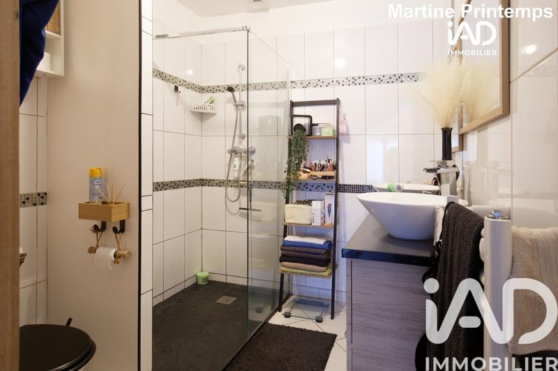 Maison - 141 m² - 8 pièces