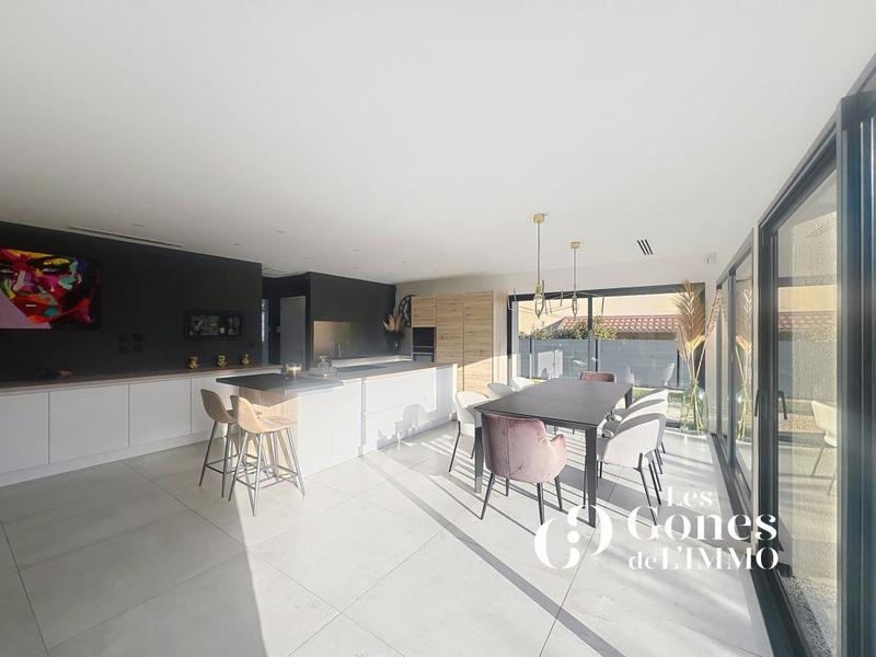 Villa - 180 m² - 4 pièces