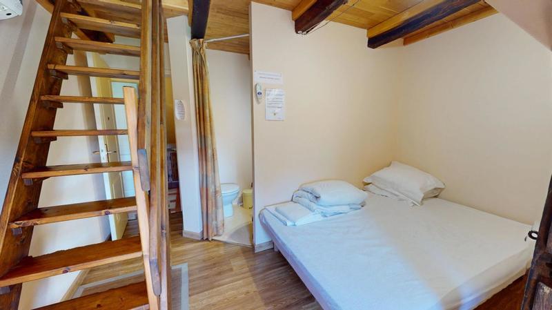 Maison - 240 m² - 11 pièces