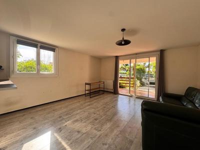 Villa - 200 m² - 10 pièces