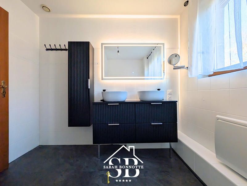 Maison - 134 m² - 5 pièces