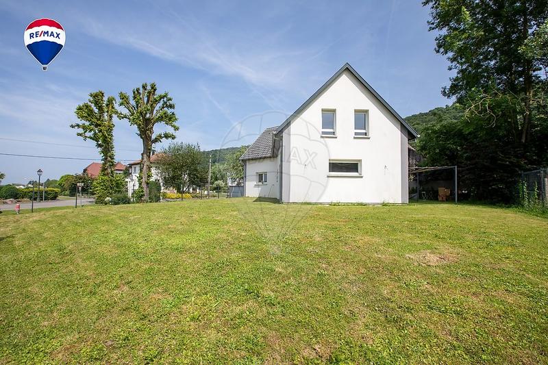 Maison - 140 m² - 4 pièces