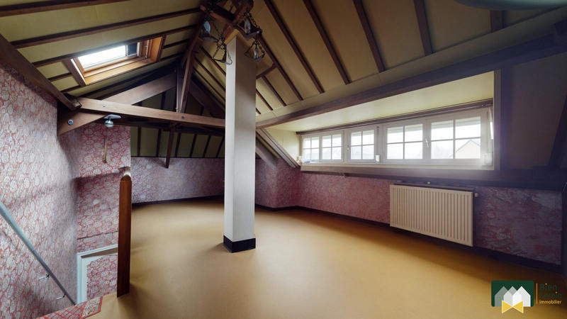 Maison traditionnelle - 107 m² - 4 pièces