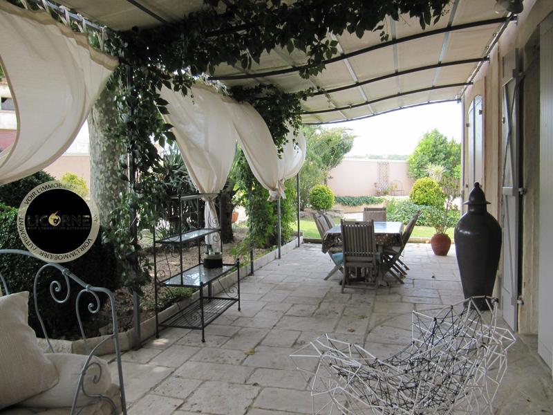 Mas - 267 m² - 7 pièces